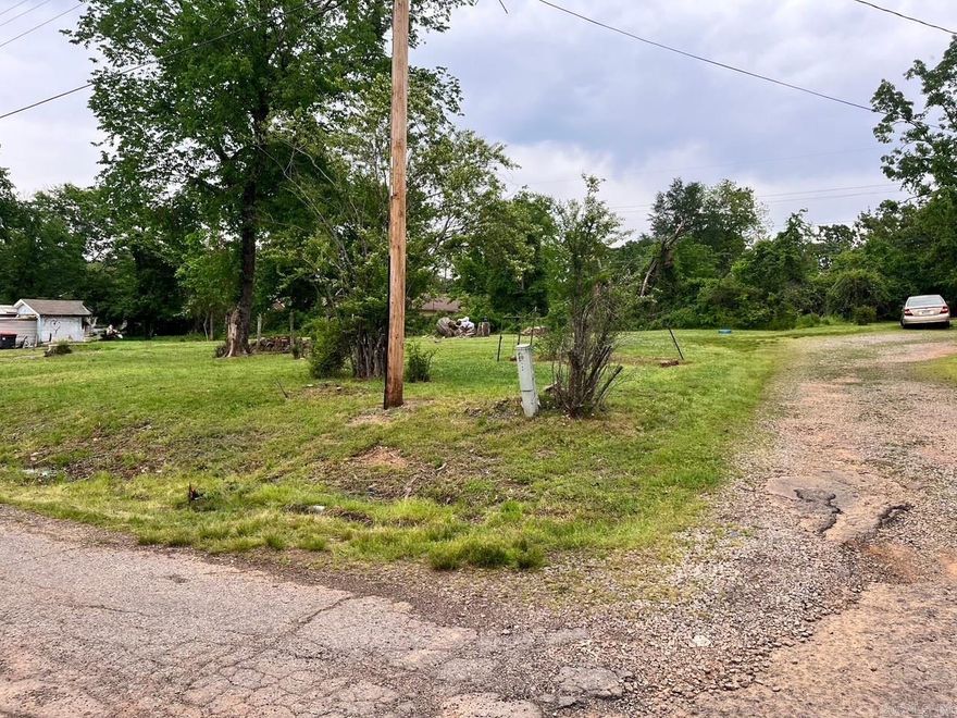 An excellent opportunity to invest in land in the River Valley area of Van Buren. This cleared double lot is ideal for your next residential project, with utilities readily available. Conveniently located near local amenities. Optional owner financing is offered.