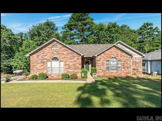 *WEST LITTLE ROCK* BEAUTIFUL HOME IN WESTHAMPTON SUBDIVISION!! This 3 Bedroom And 2 Bath Home Features Over 1,500 Sqft! Freshly Painted And New Windows Installed 2024! Electric Range, Refrigerator, And Dishwasher Provided In Kitchen! Gas Washer/Dryer Hookups! Fenced Backyard! 2 Car Garage/Carport For Parking! PET FRIENDLY!! AVAILABLE LATE DECEMBER 2024!!!