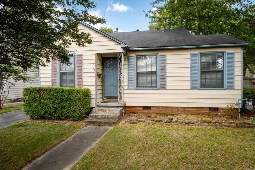 Cute Heights cottage in wonderful location. Perfect for remodel or tear down. Great flat lot. Home to be sold AS IS in current condition.