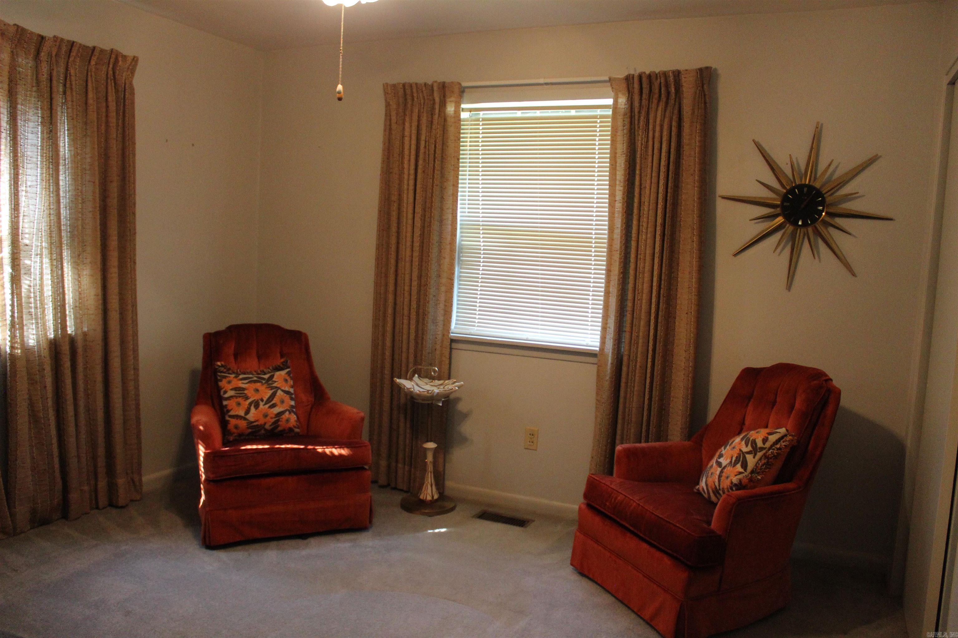 LAKEWOOD - Residential