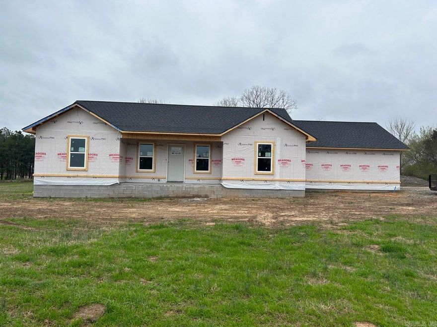 New build, granite, Three bed, two bath, two car garage