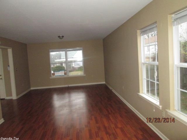 Weldon E Wrights - Residential