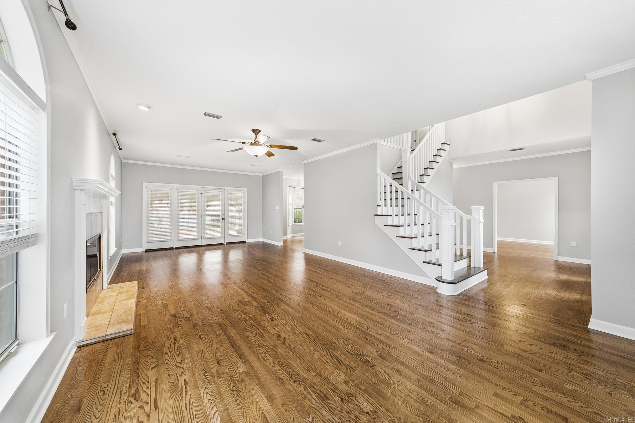 ROYAL OAKS - Residential