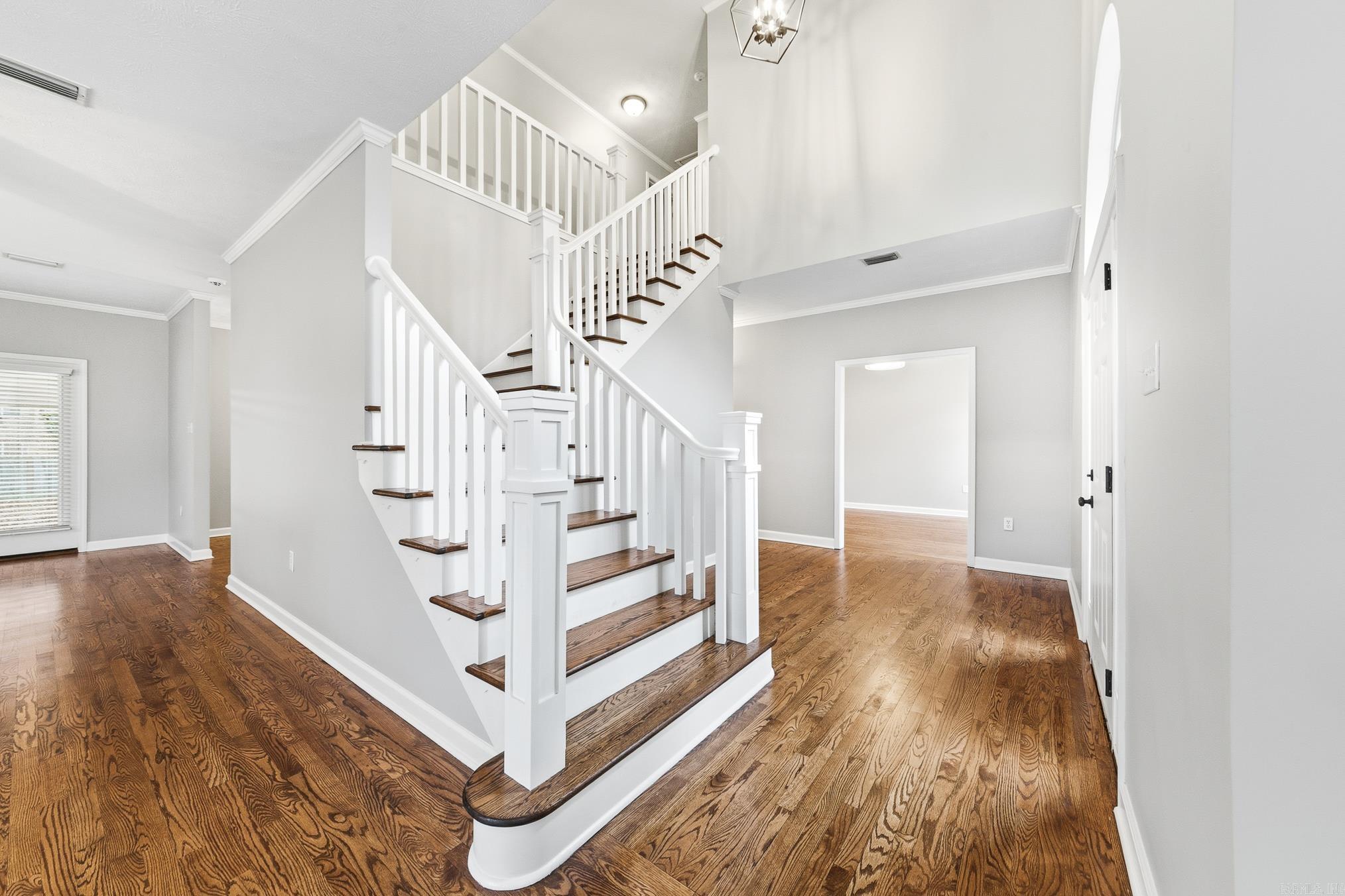 ROYAL OAKS - Residential