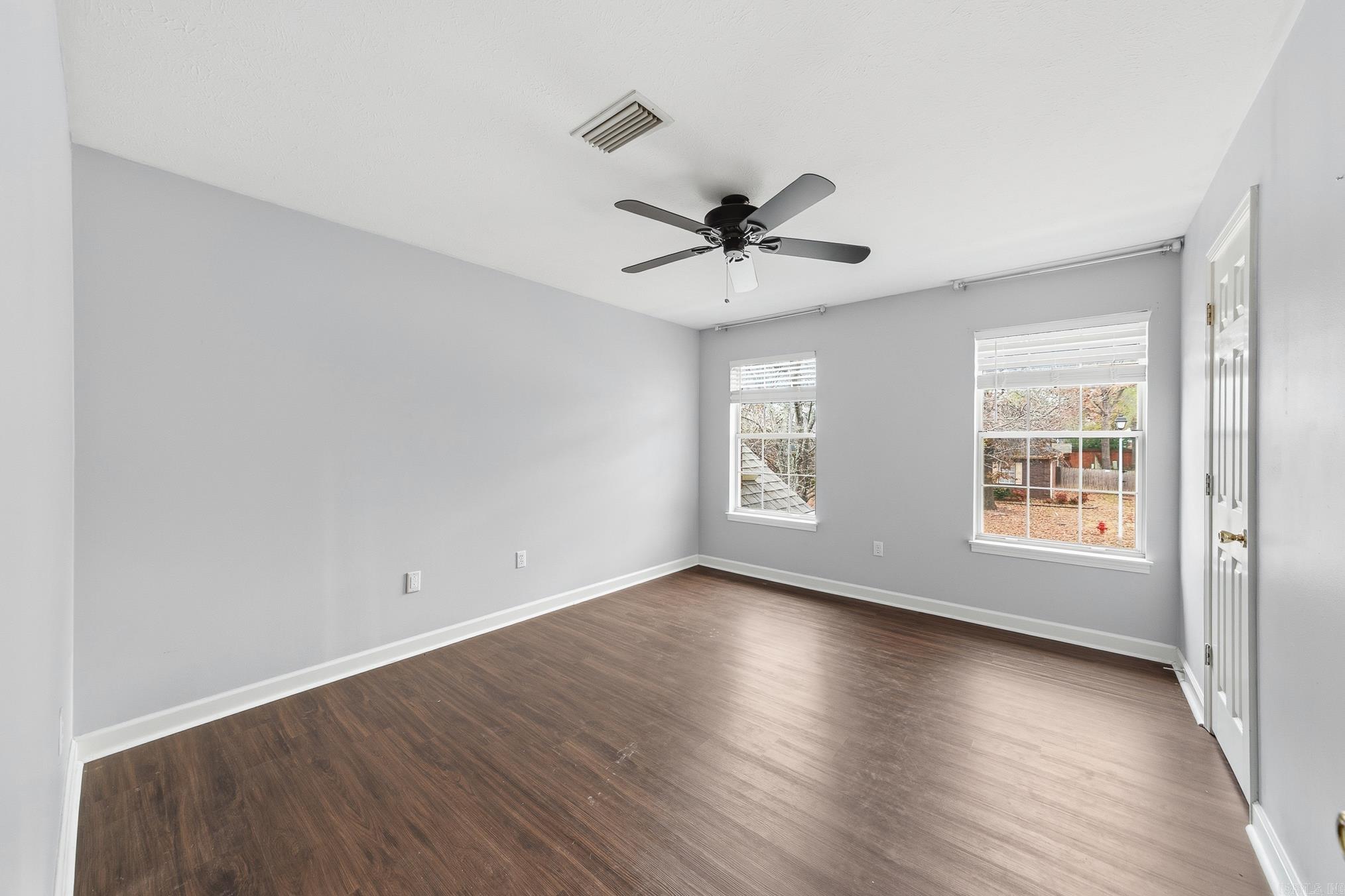 ROYAL OAKS - Residential