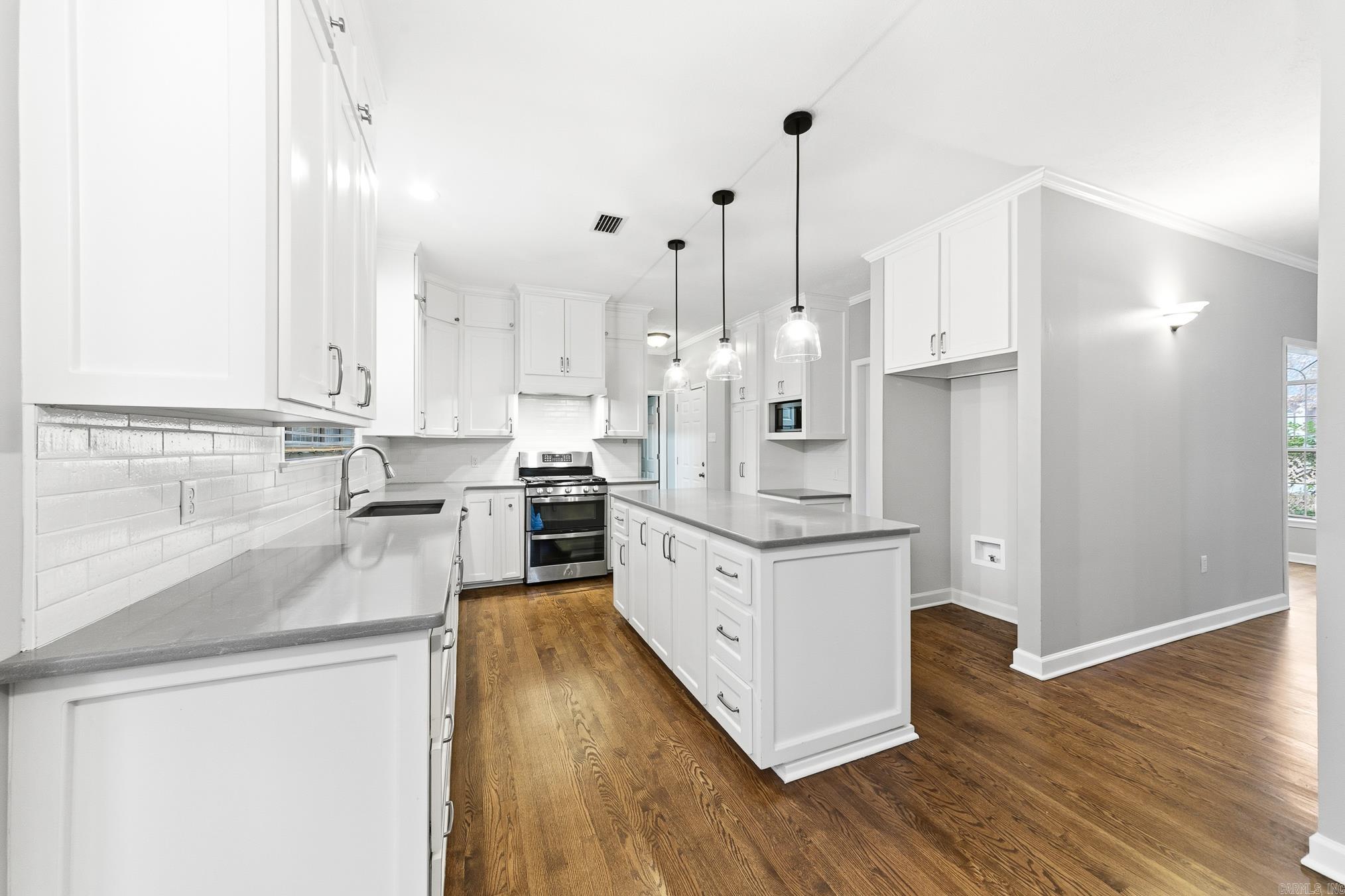 ROYAL OAKS - Residential