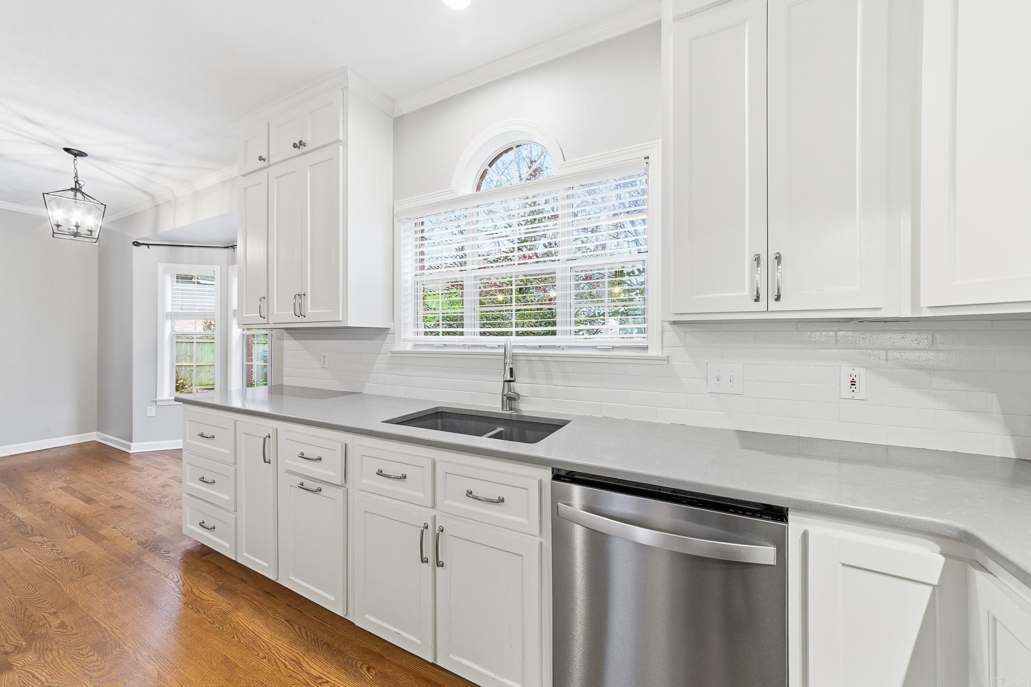 ROYAL OAKS - Residential