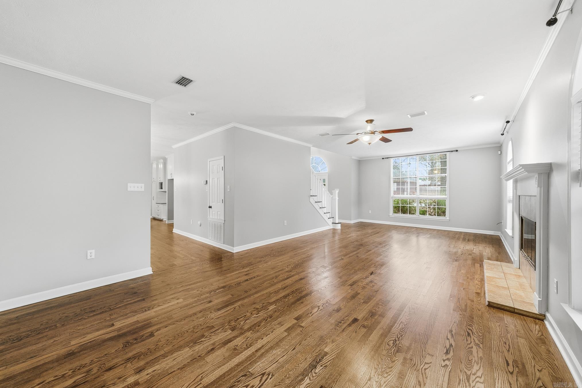 ROYAL OAKS - Residential