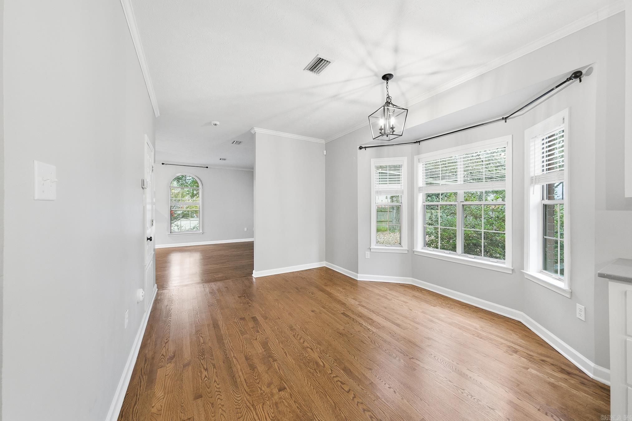 ROYAL OAKS - Residential