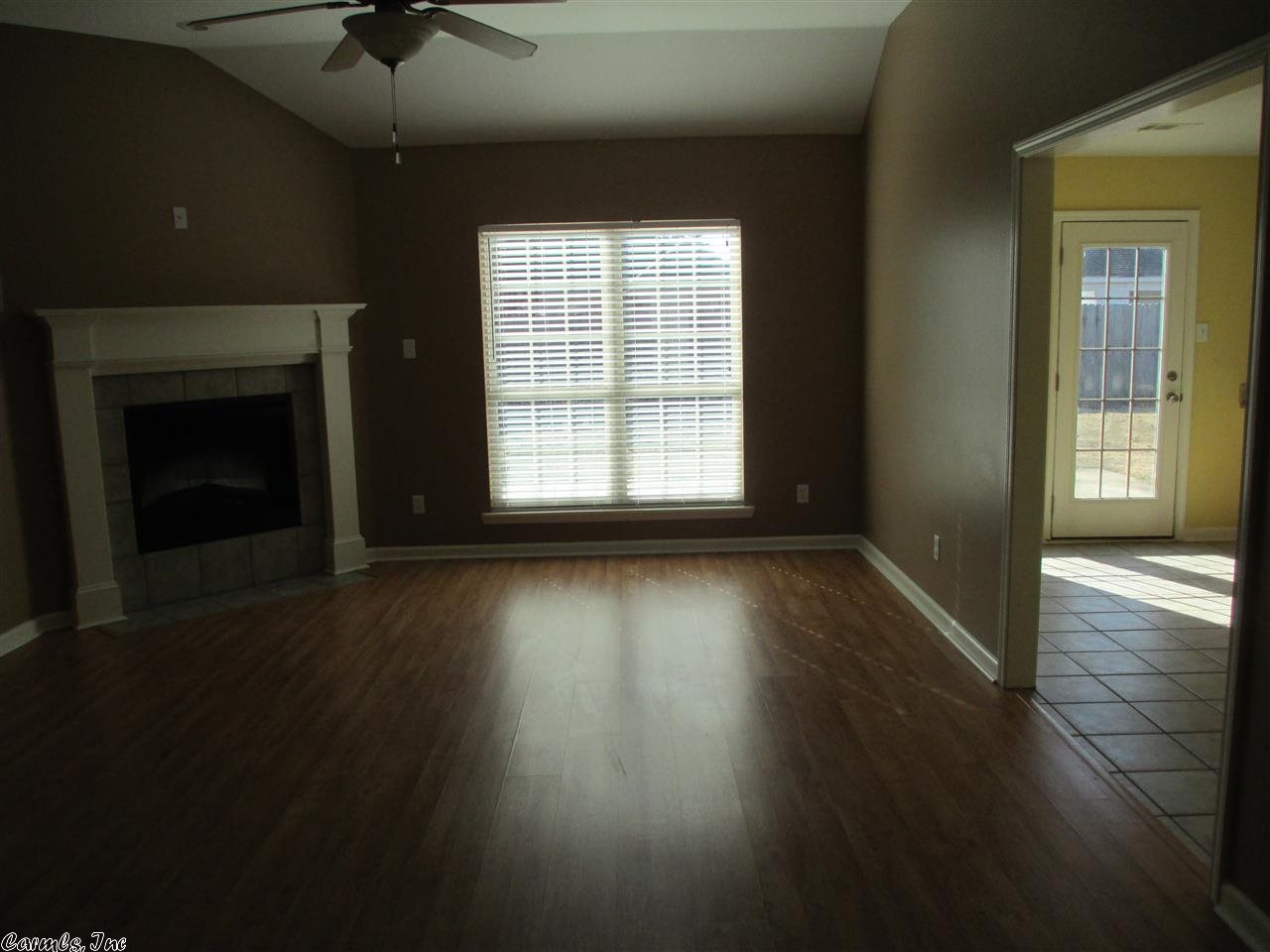 Falcon Crest - Residential