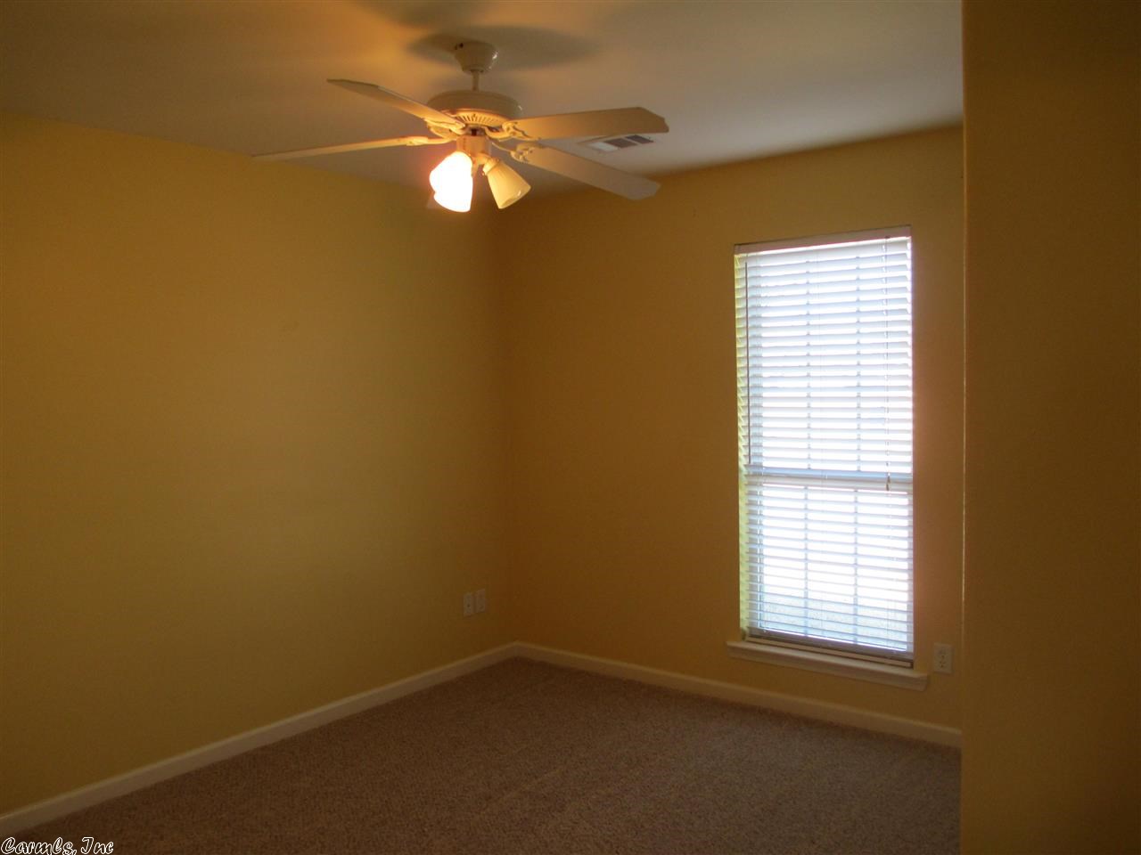 Falcon Crest - Residential