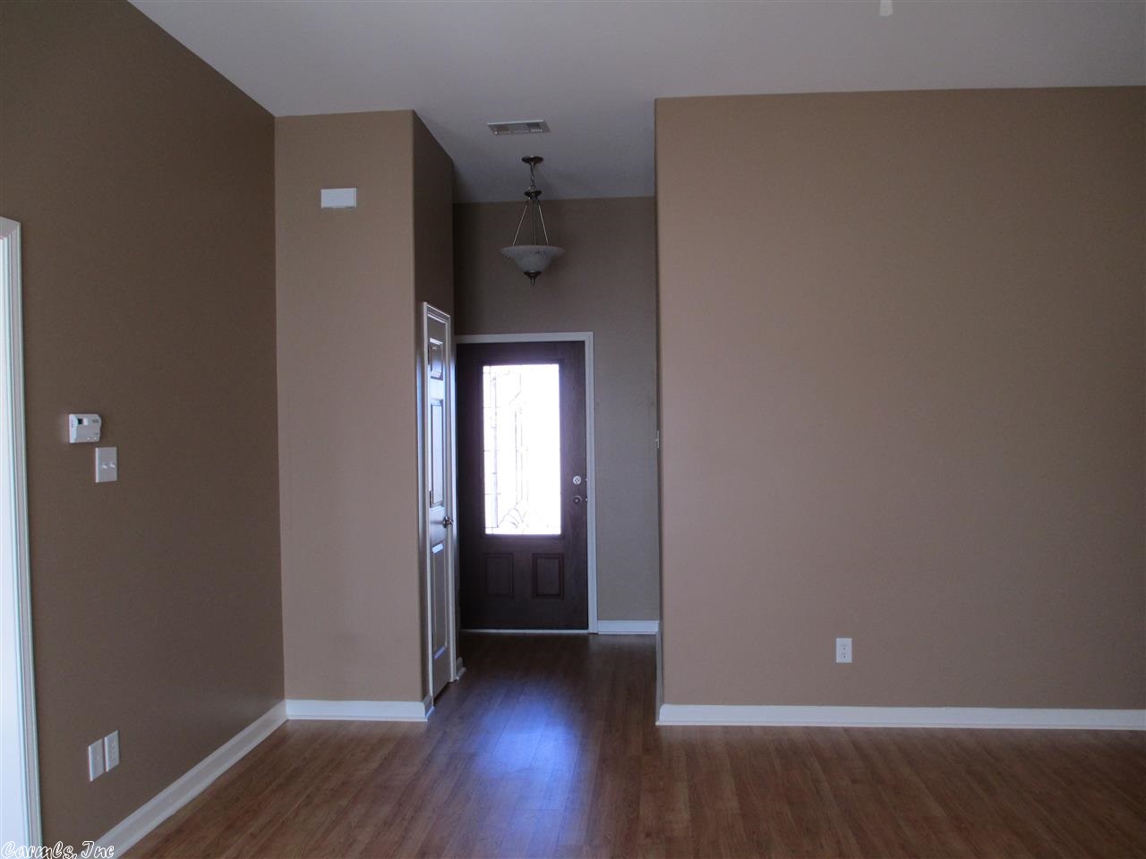 Falcon Crest - Residential