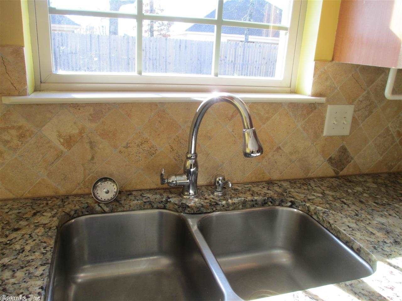 Falcon Crest - Residential