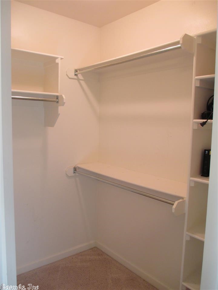 Falcon Crest - Residential