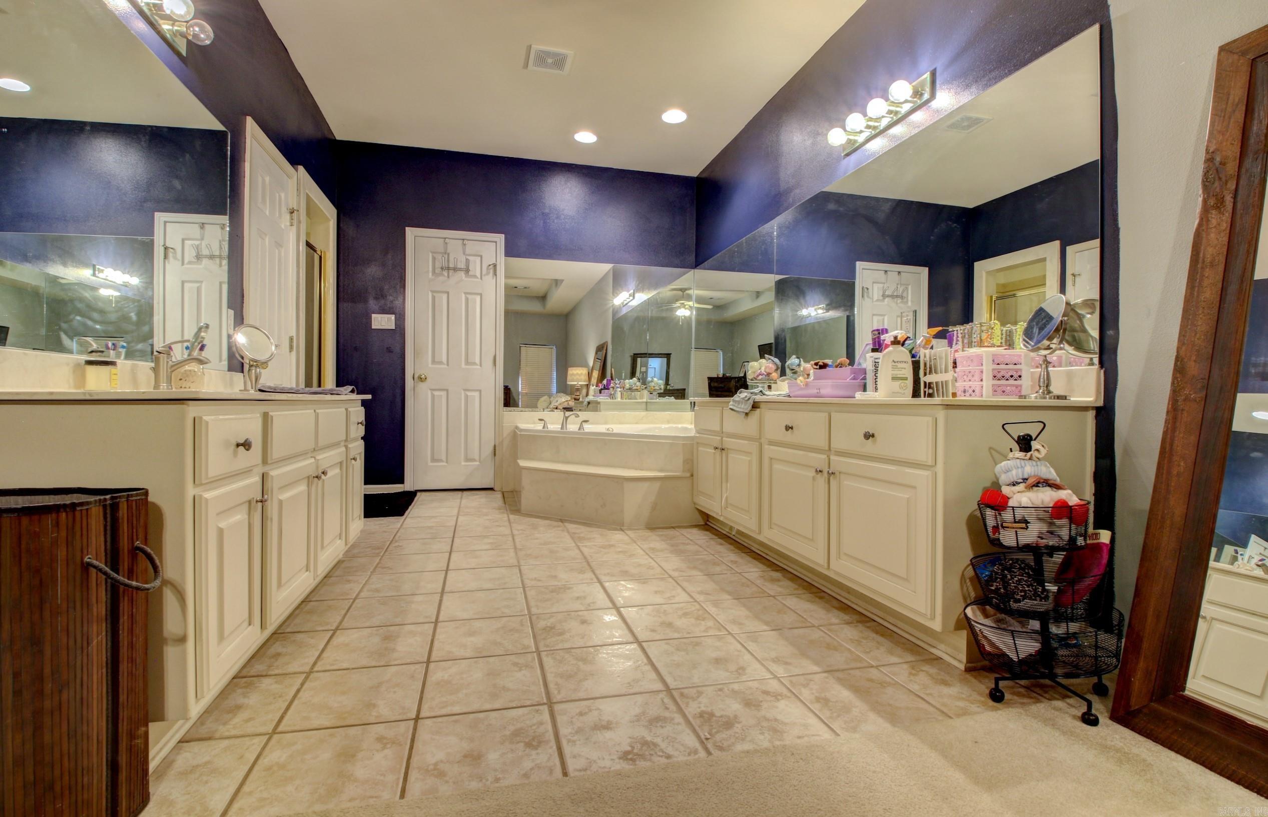 AUSTIN LAKES ADDN - Residential