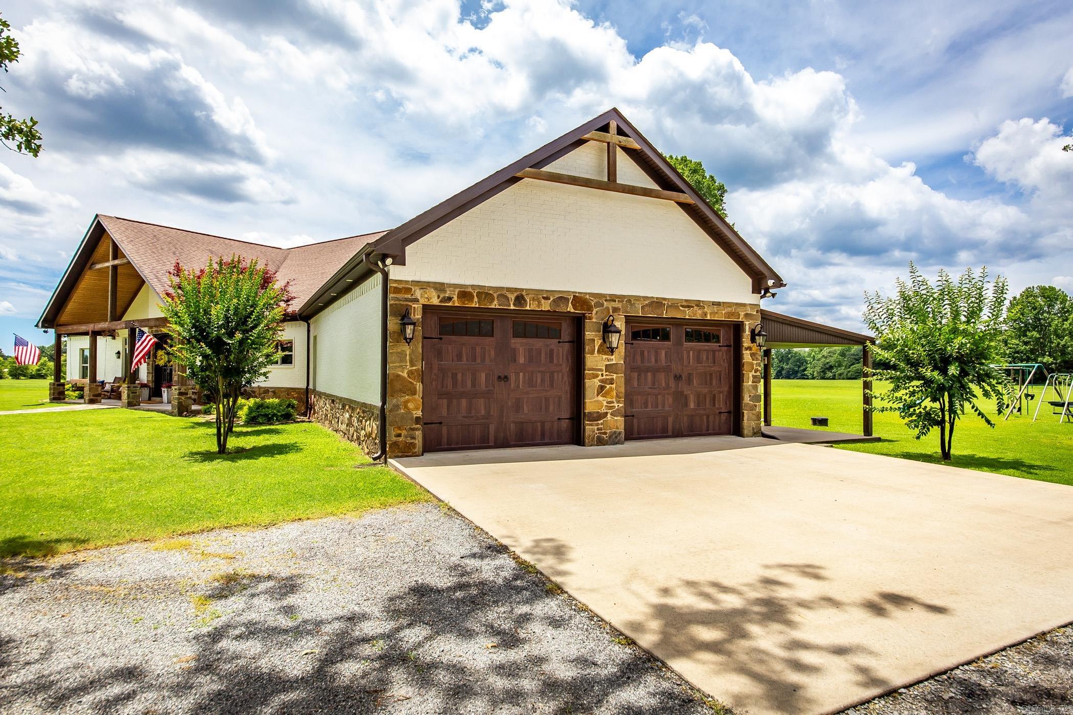 Metes & Bounds - Residential