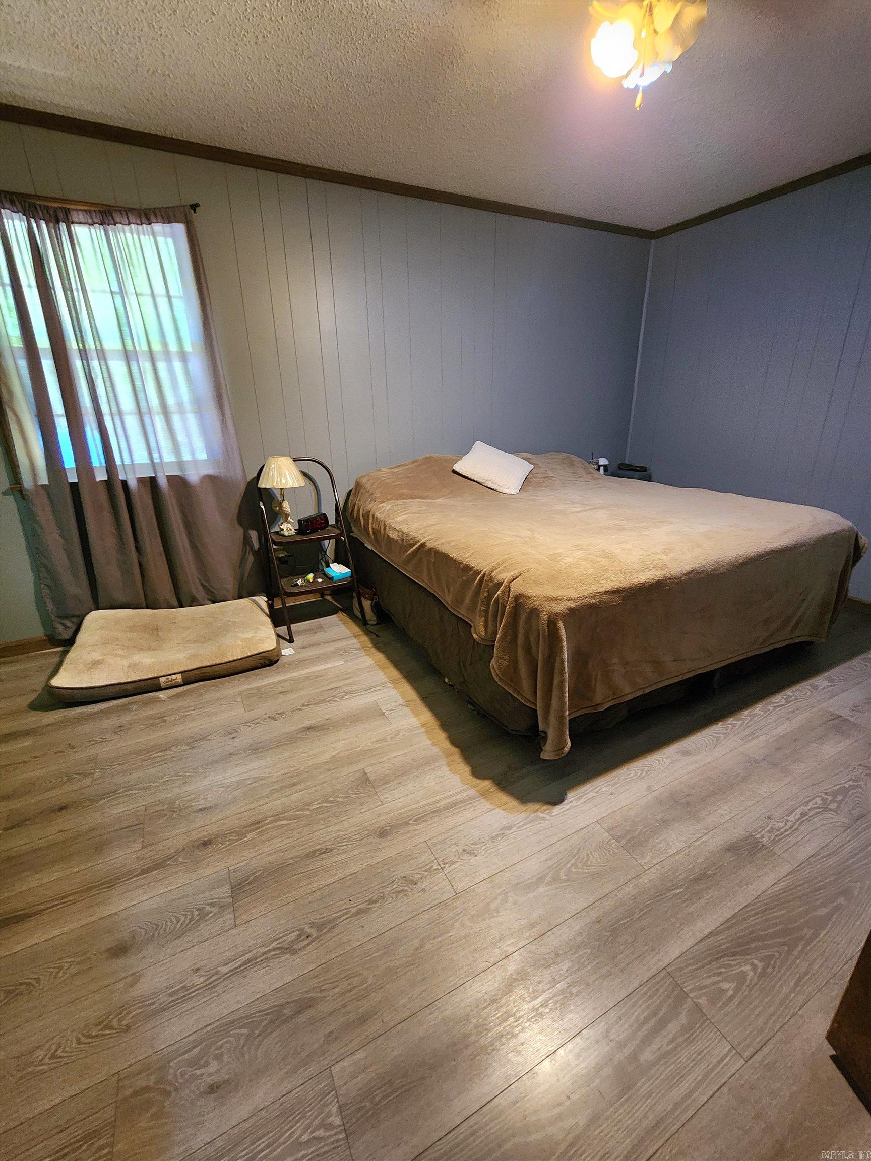 ARNIS GLOVER - Residential