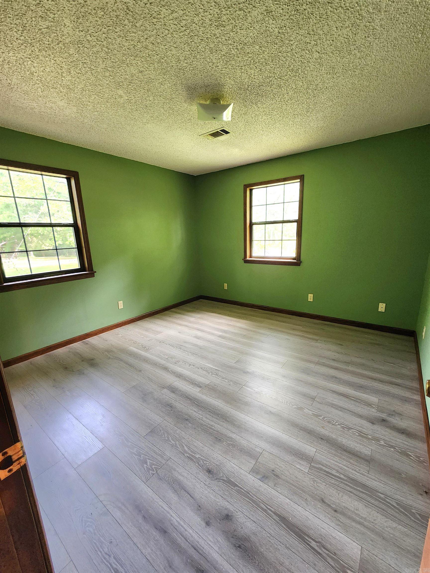 ARNIS GLOVER - Residential