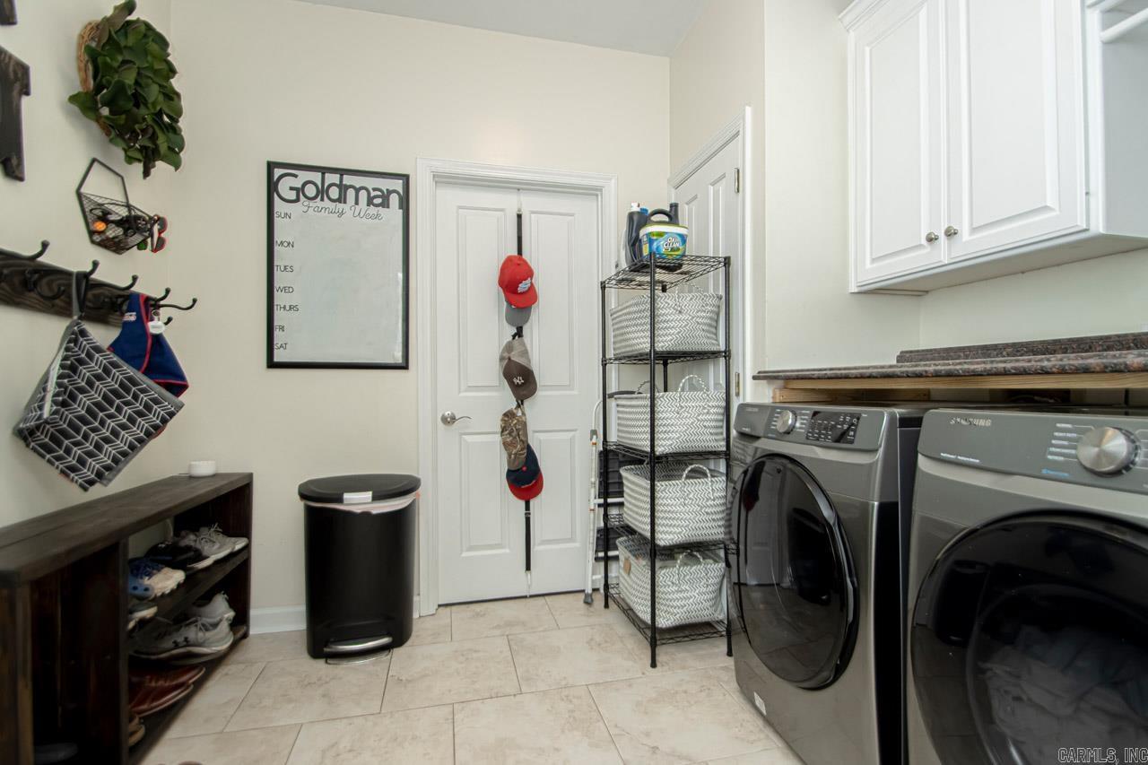 WINDSOR VALLEY ADDN - Residential