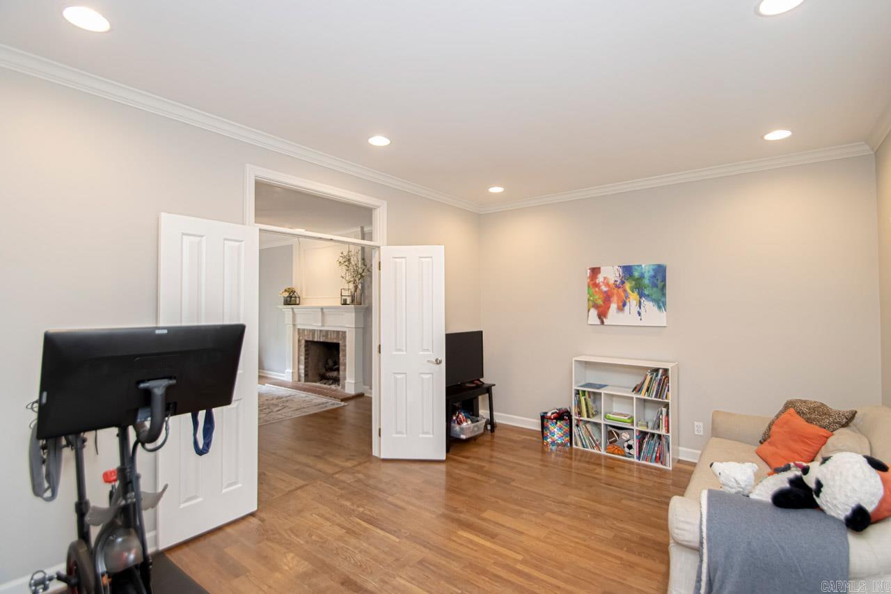 WINDSOR VALLEY ADDN - Residential