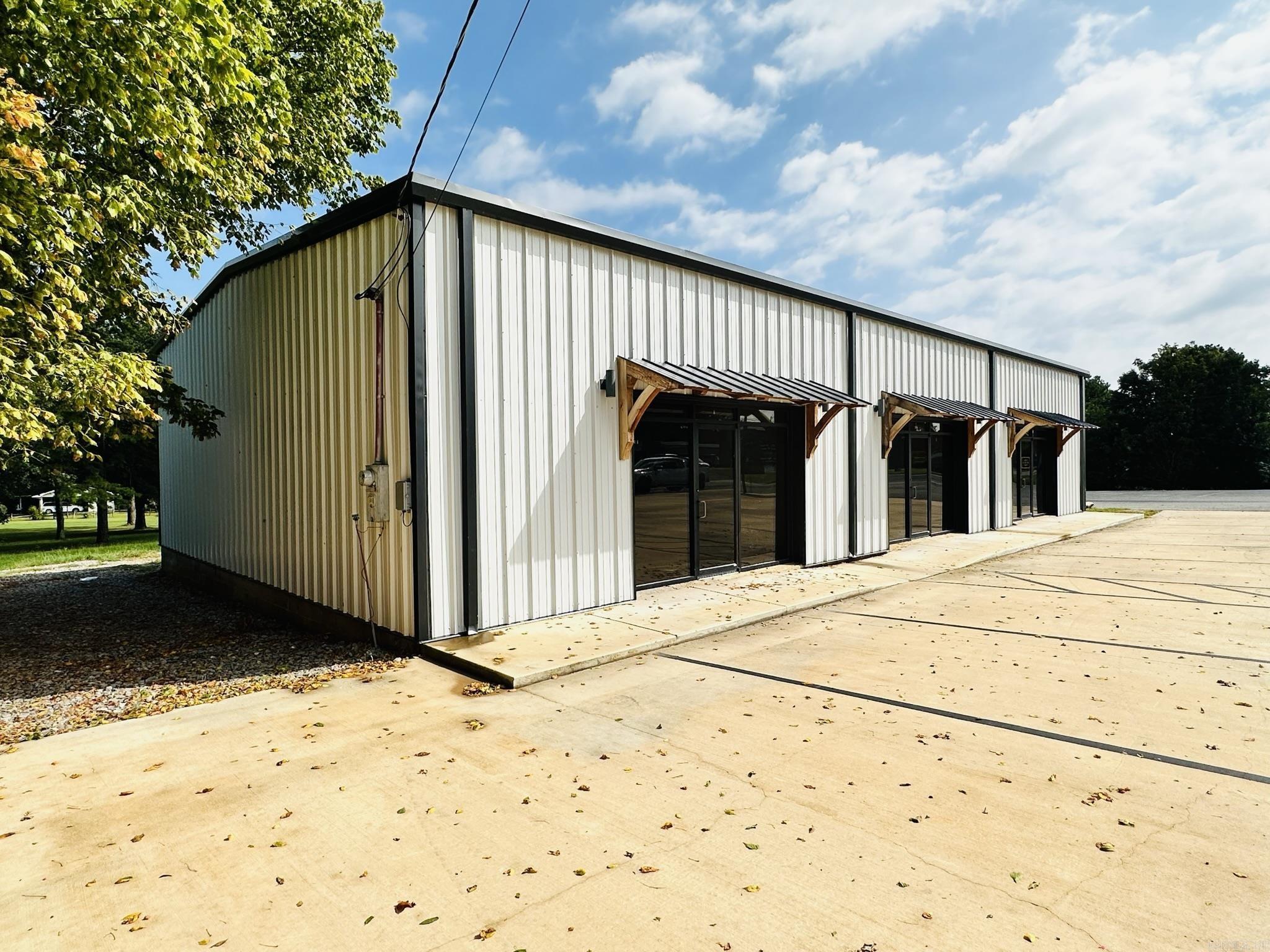 Metes & Bounds - Commercial Sale