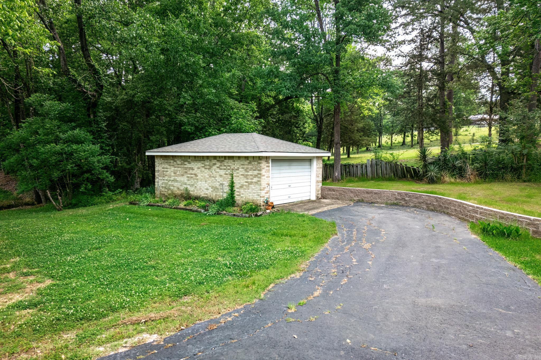 CEDAR BROOK ADDN - Residential
