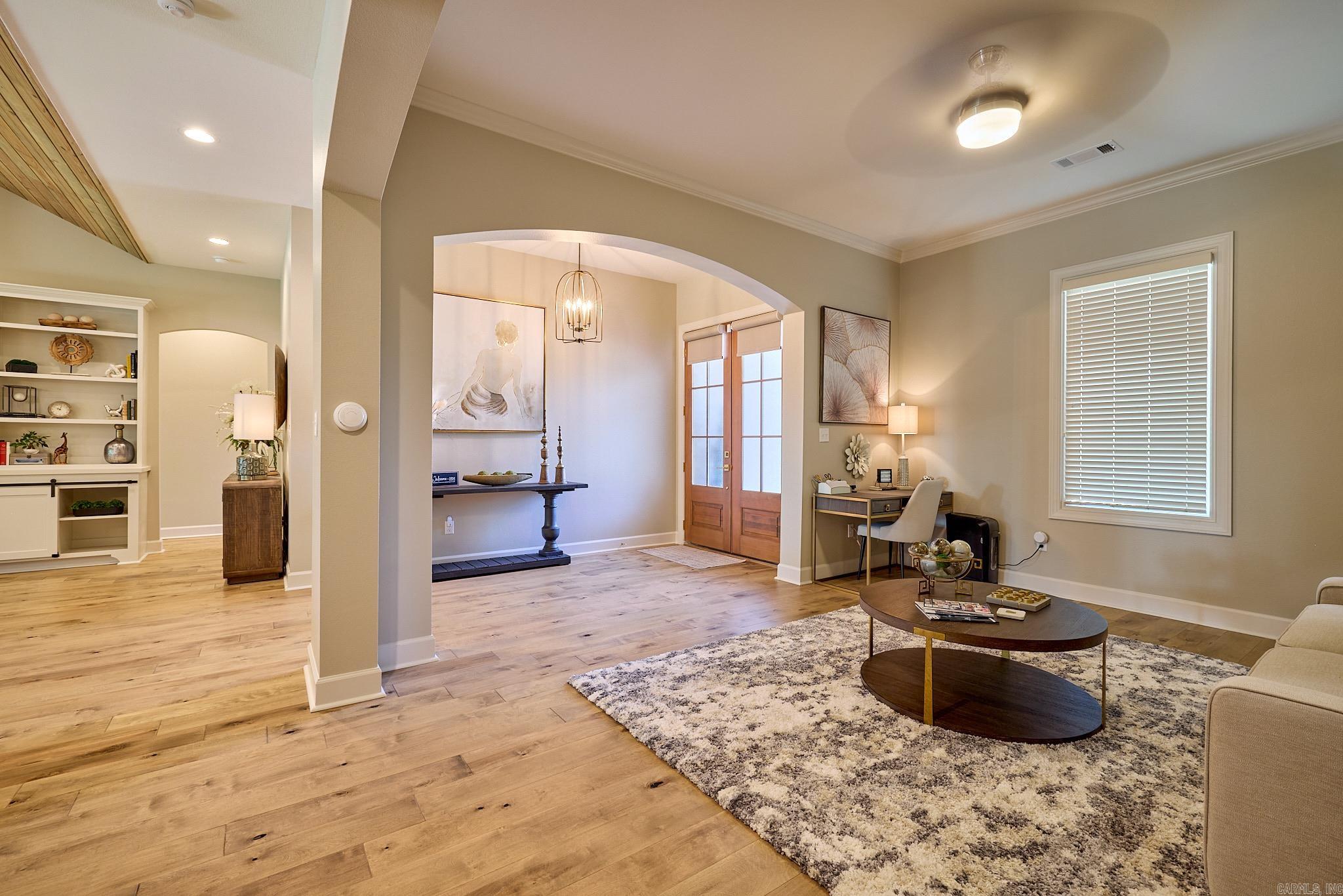 ARLINGTON PARK - Residential