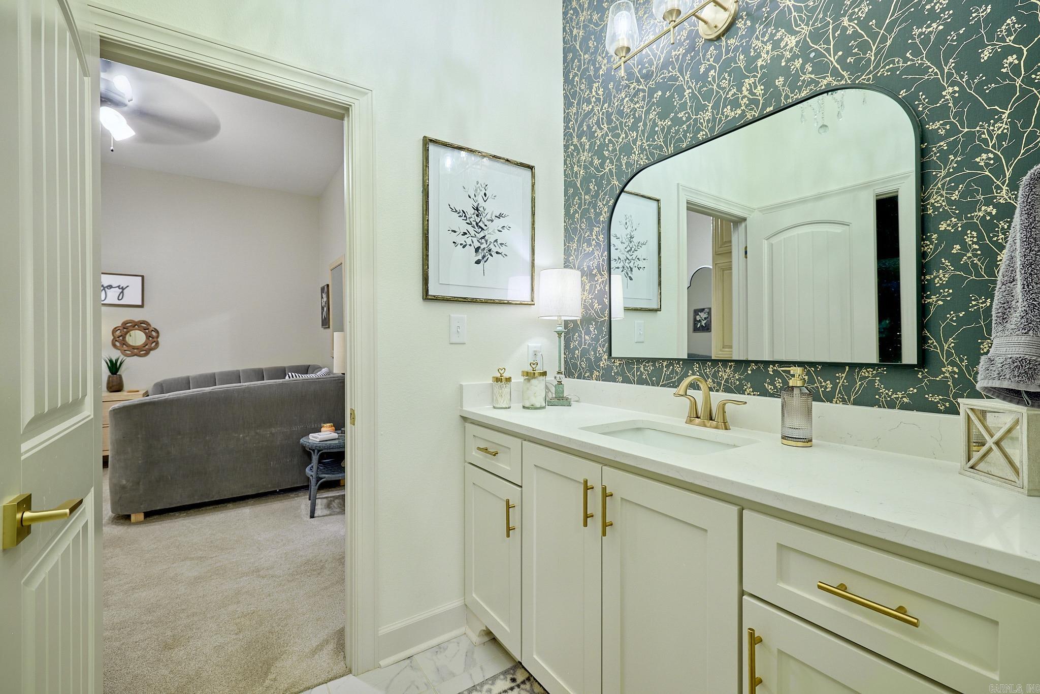 ARLINGTON PARK - Residential