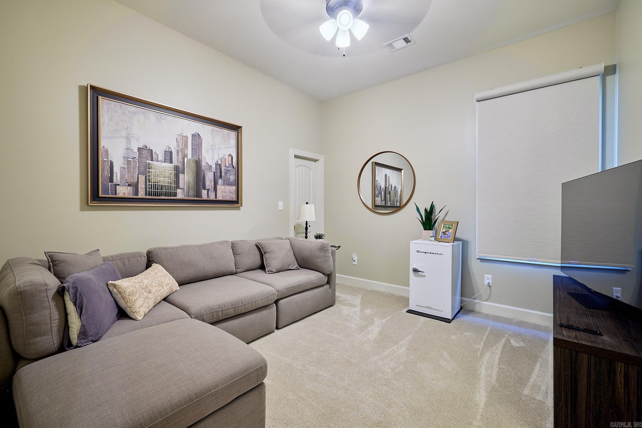 ARLINGTON PARK - Residential