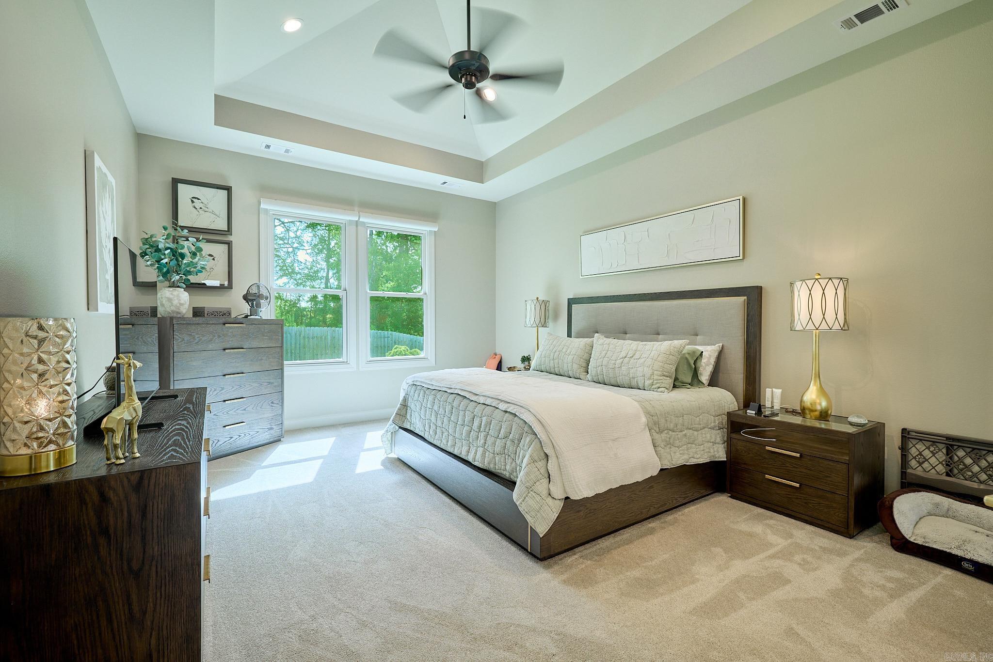 ARLINGTON PARK - Residential