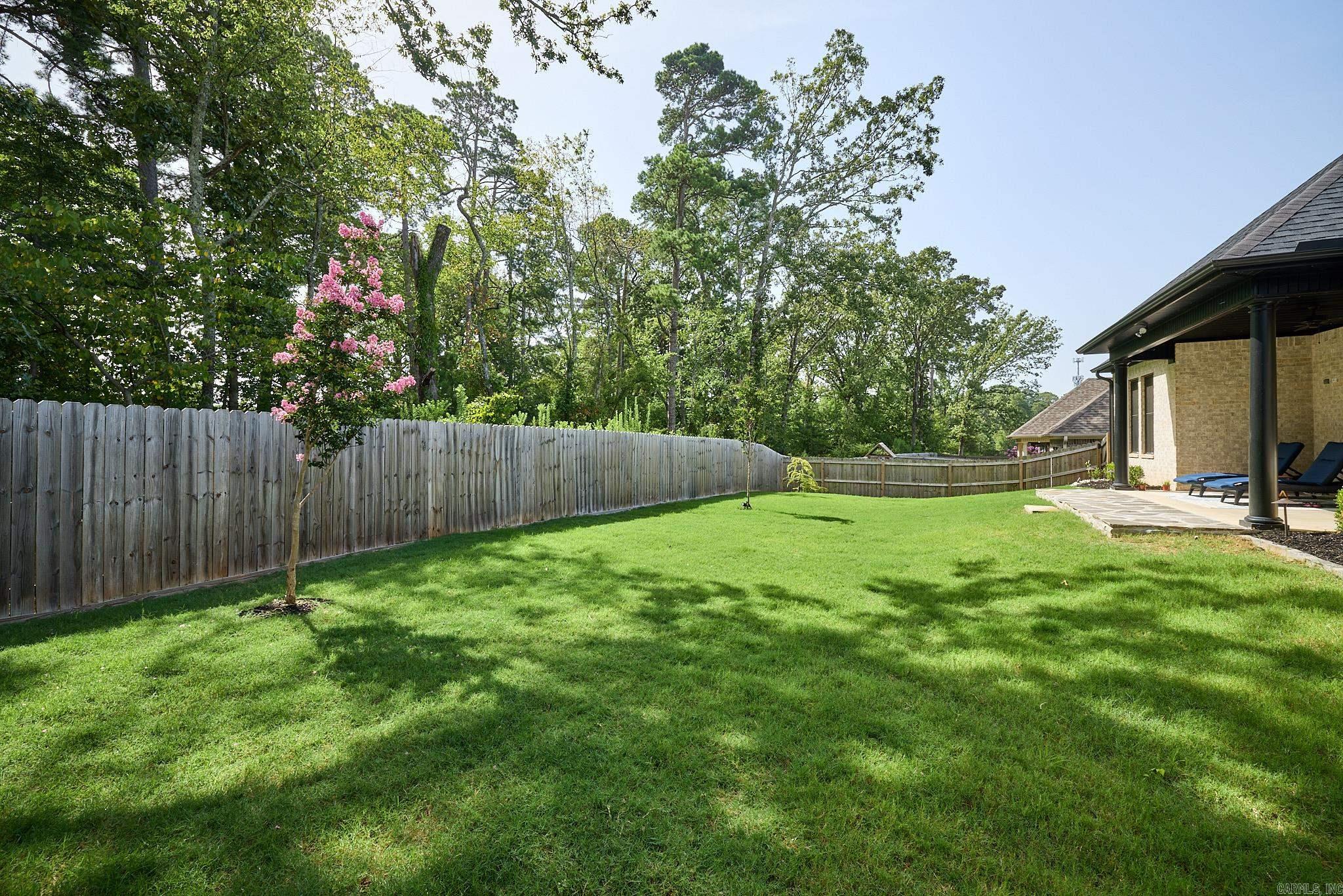 ARLINGTON PARK - Residential