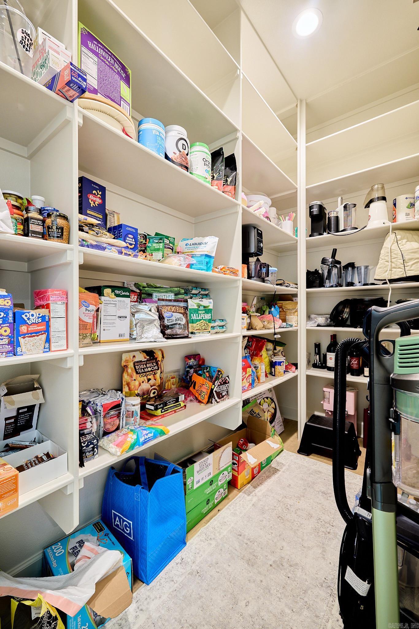 ARLINGTON PARK - Residential