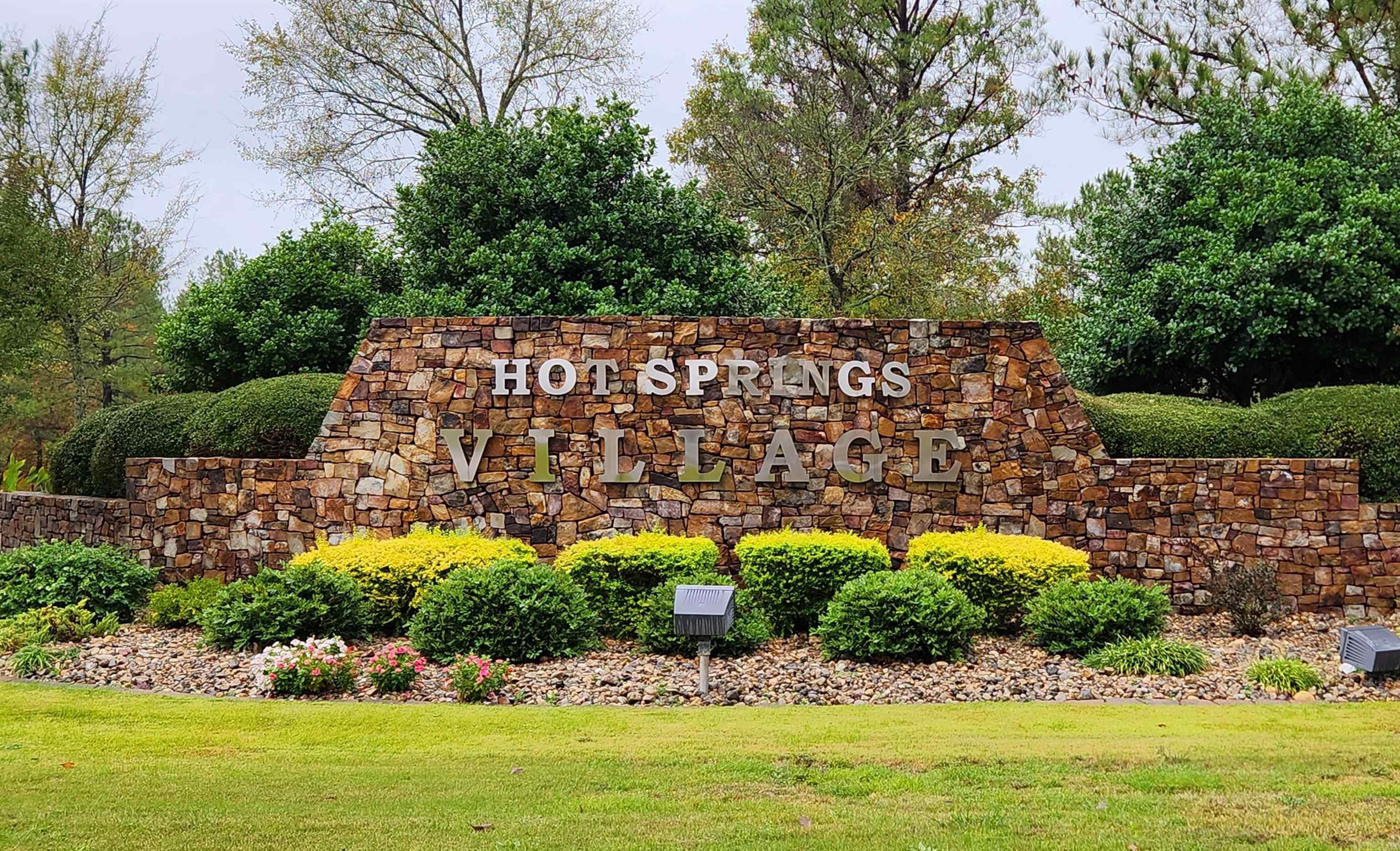 Ready to build the home of your dreams? Imagine your perfect retreat nestled on a beautiful, quiet, wooded lot, just a short drive from the crystal-clear waters of Lake Balboa! With the stunning Ponce De Leon golf course within walking distance, this location offers both tranquility and recreation at your doorstep. Don’t just dream about it—let's make your dream home a reality!