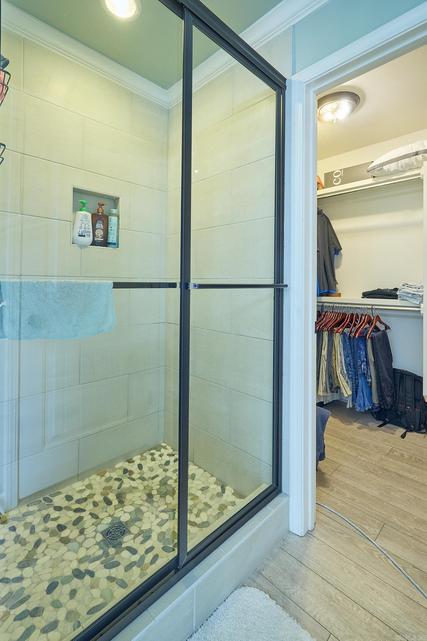 HICKORY HILL - Residential