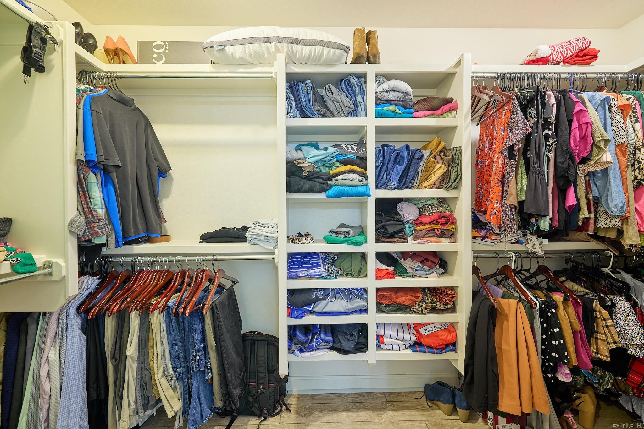 HICKORY HILL - Residential