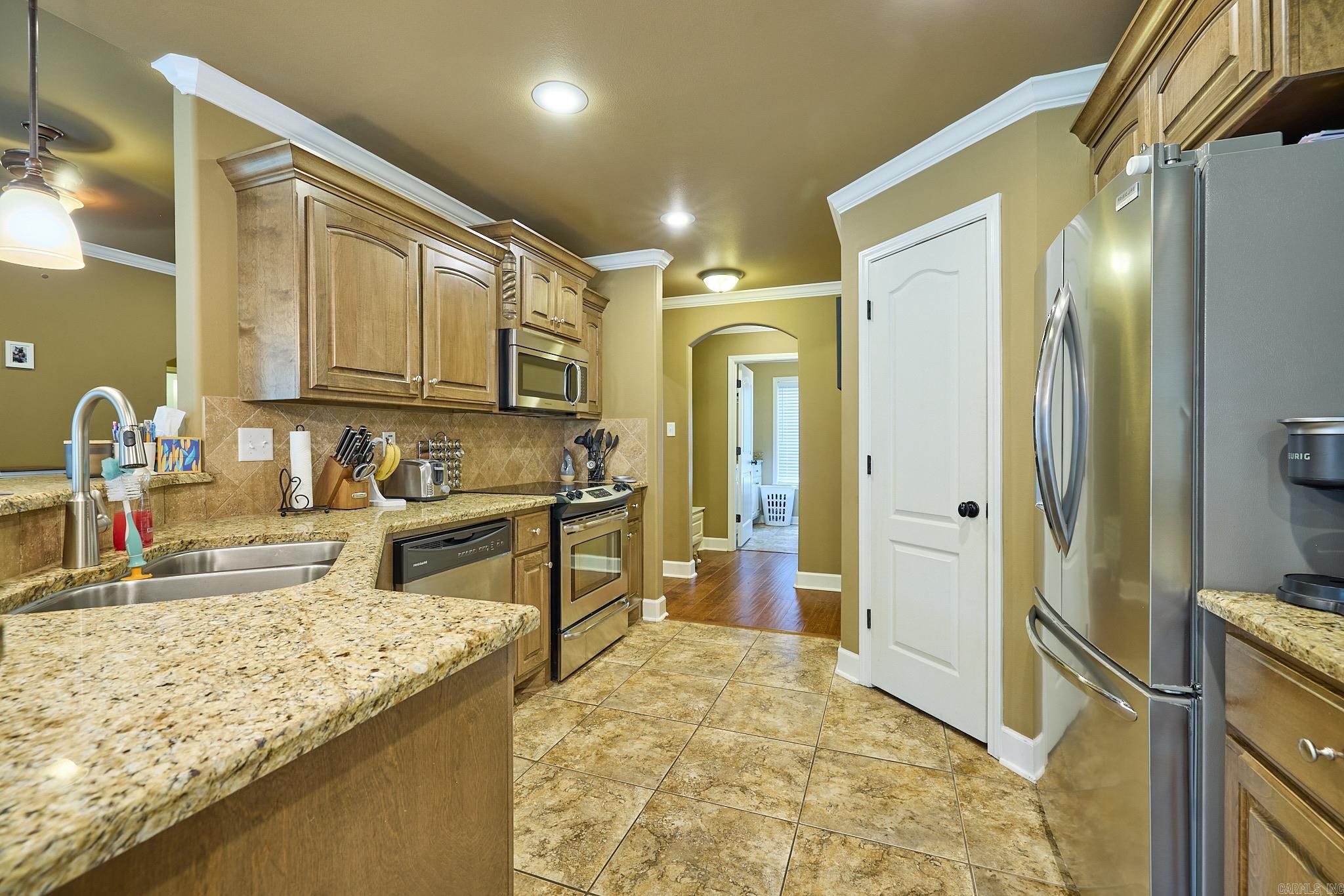 HICKORY HILL - Residential