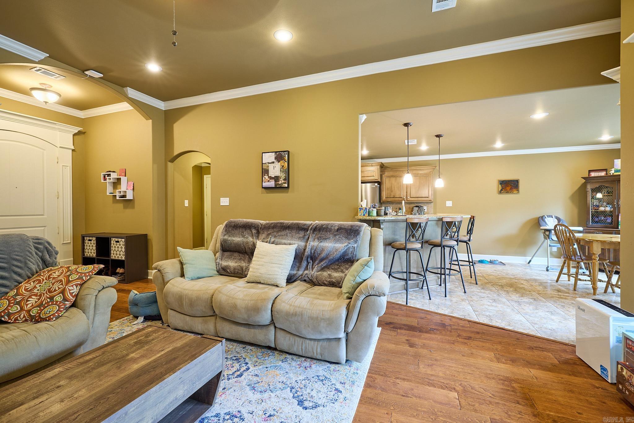 HICKORY HILL - Residential