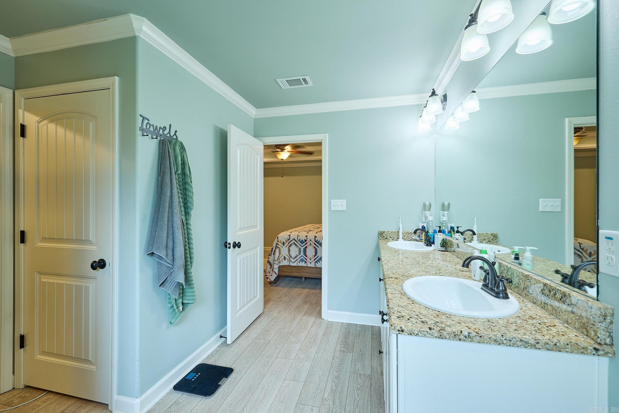 HICKORY HILL - Residential