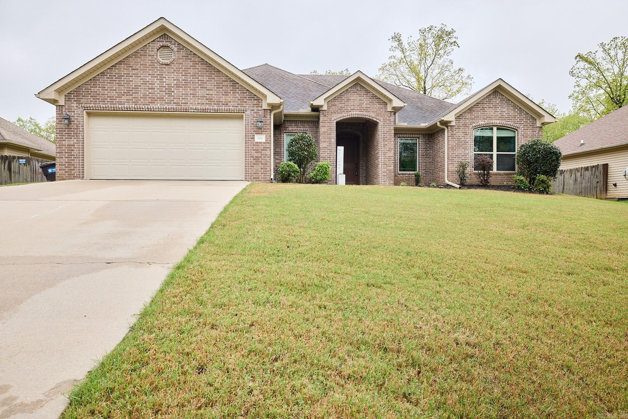 HICKORY HILL - Residential