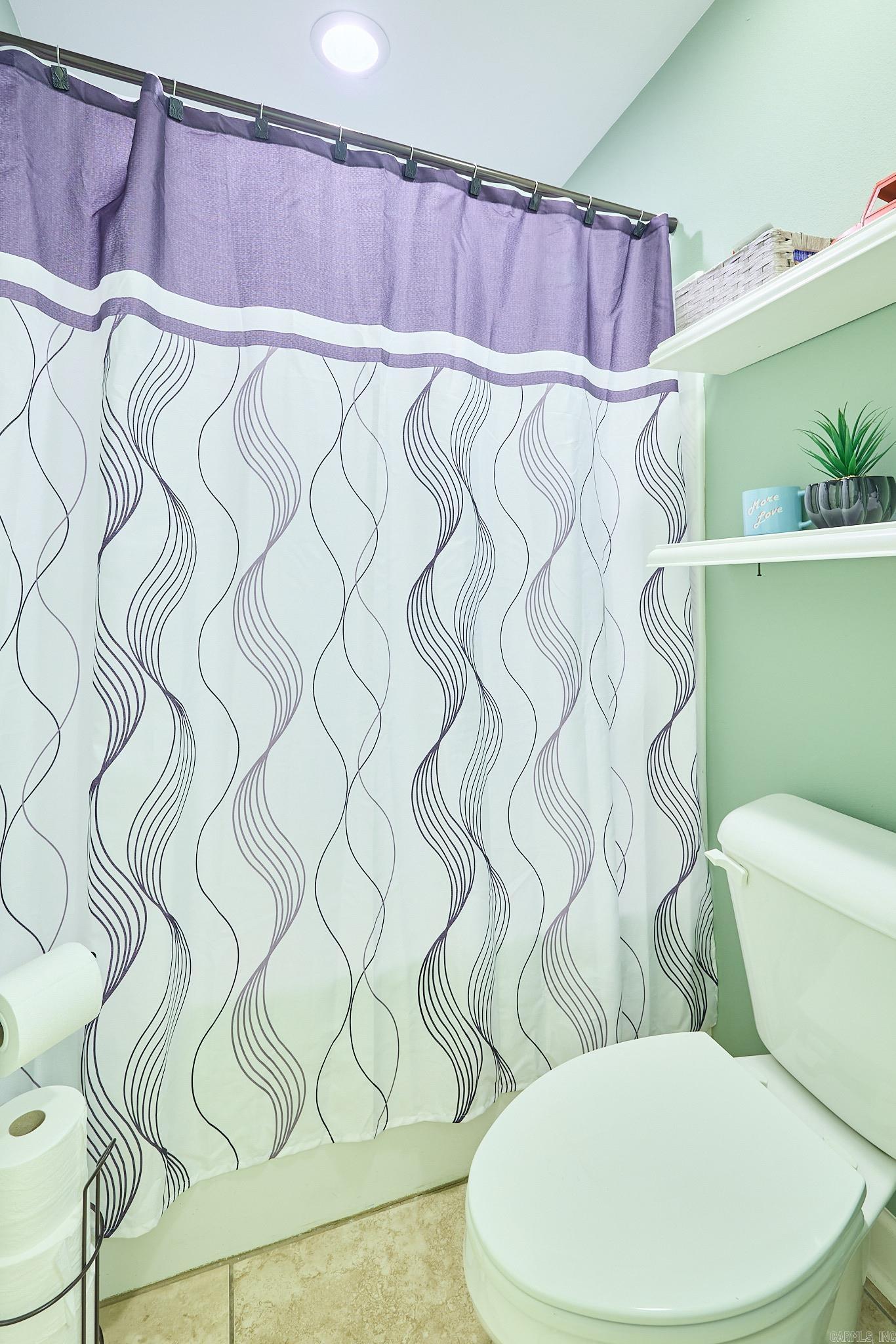 HICKORY HILL - Residential