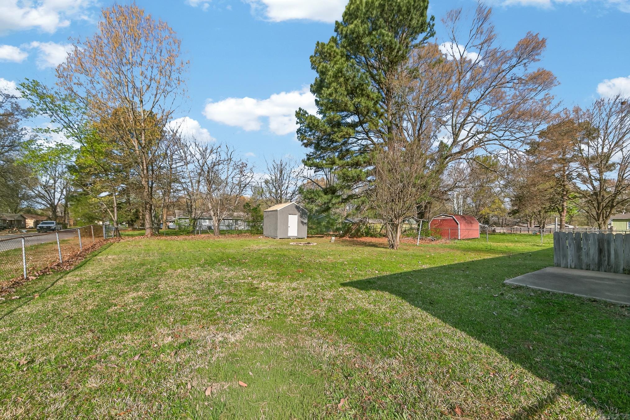 MEADOWLARK - Residential