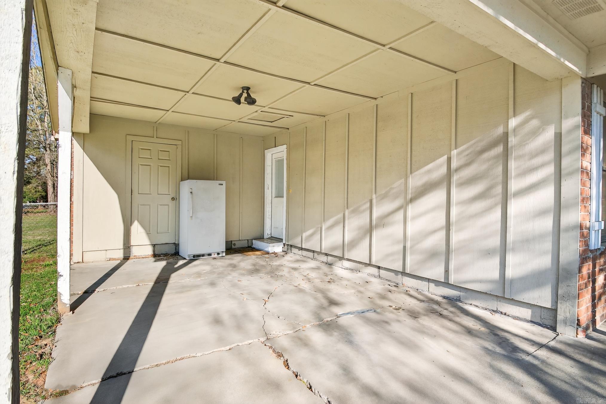 MEADOWLARK - Residential