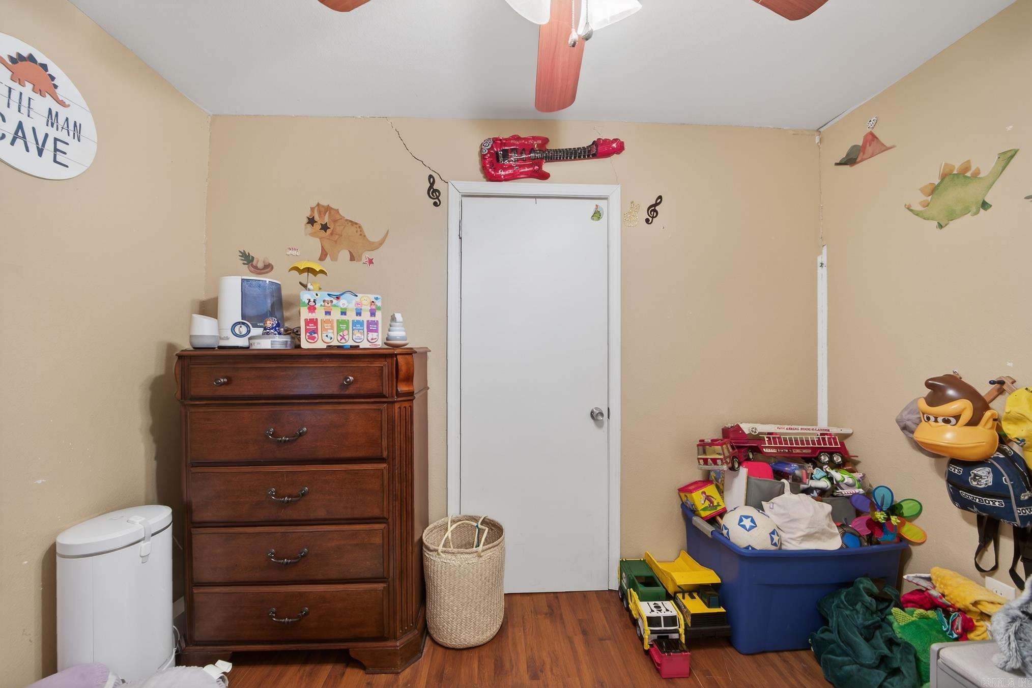 MEADOWLARK - Residential