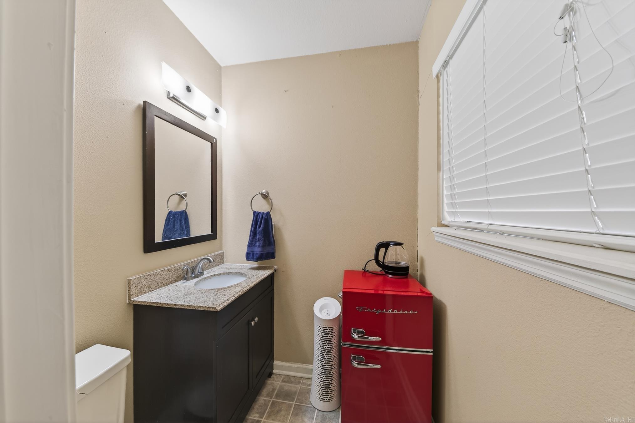 MEADOWLARK - Residential