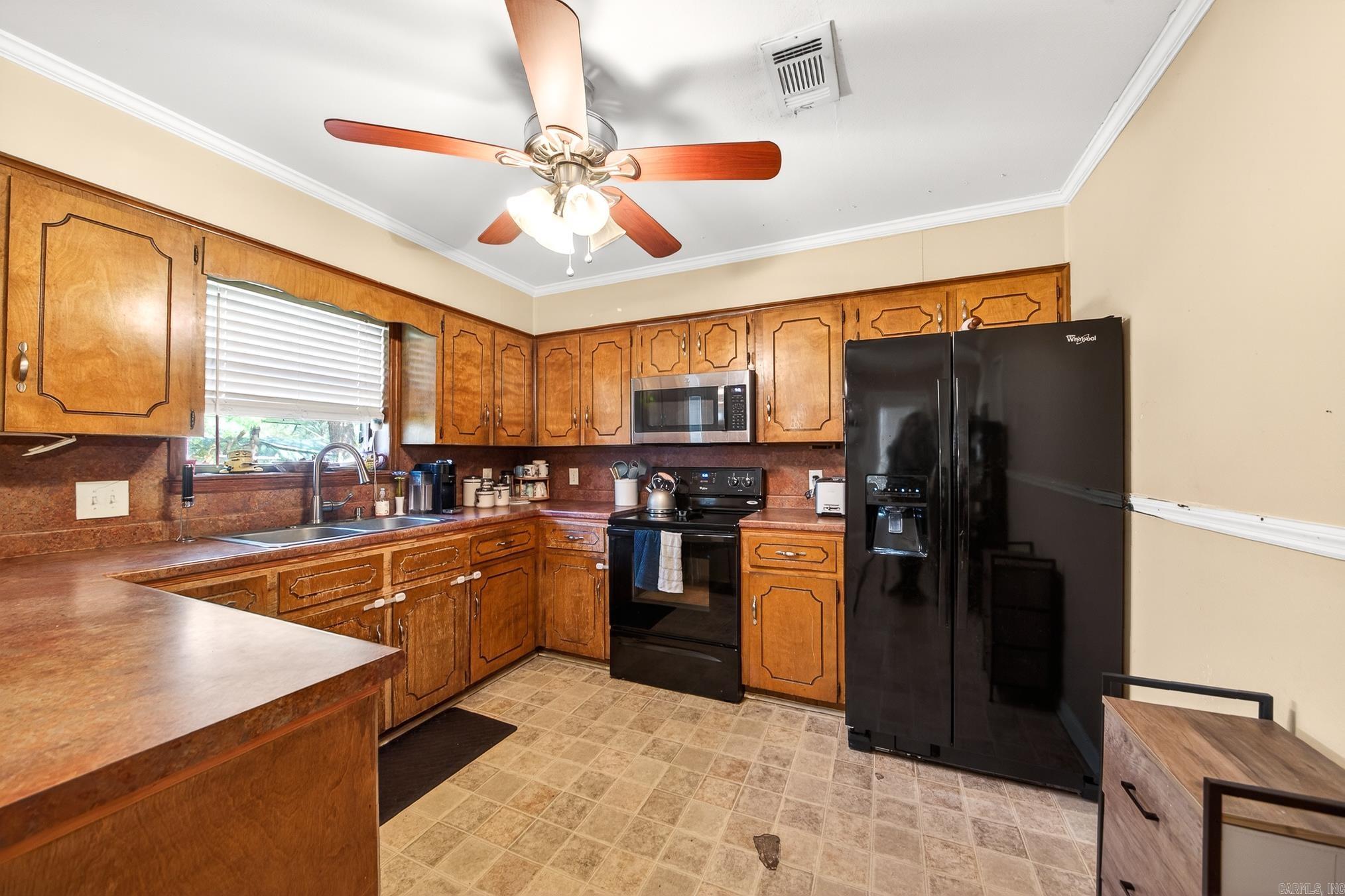 MEADOWLARK - Residential