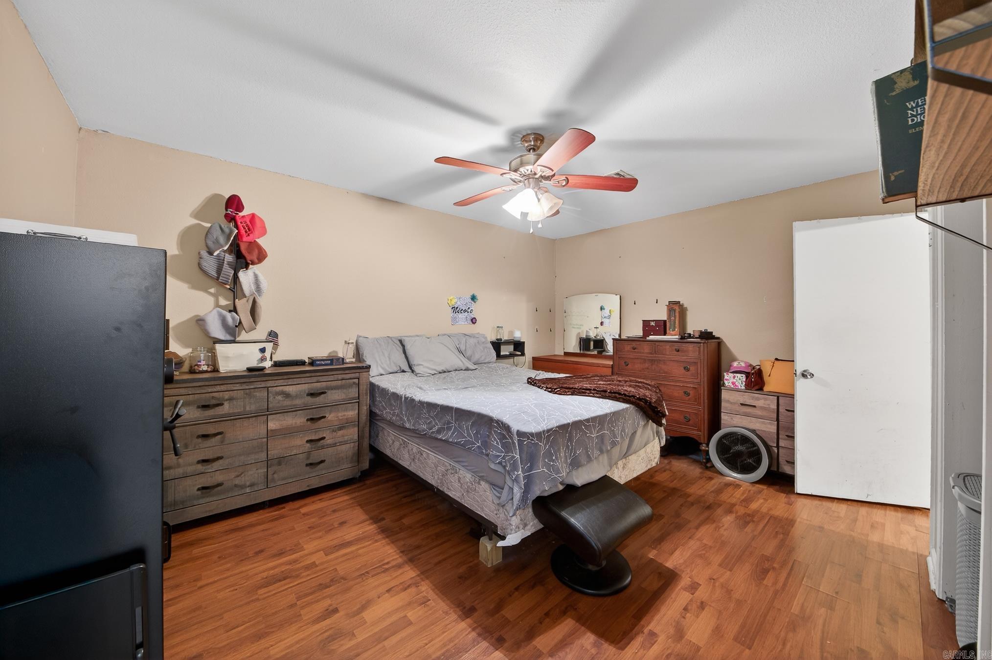 MEADOWLARK - Residential