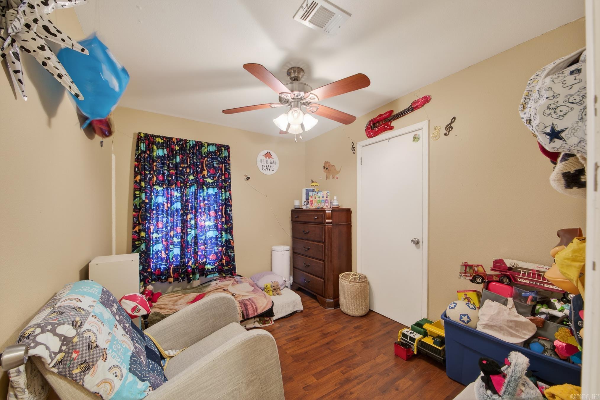 MEADOWLARK - Residential