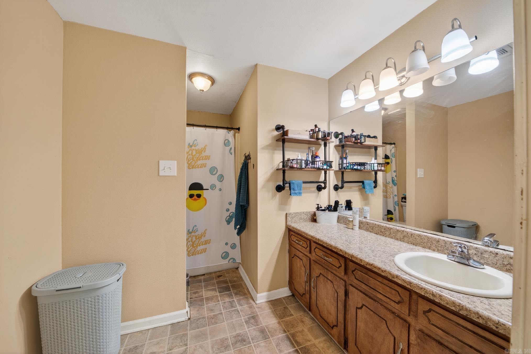 MEADOWLARK - Residential