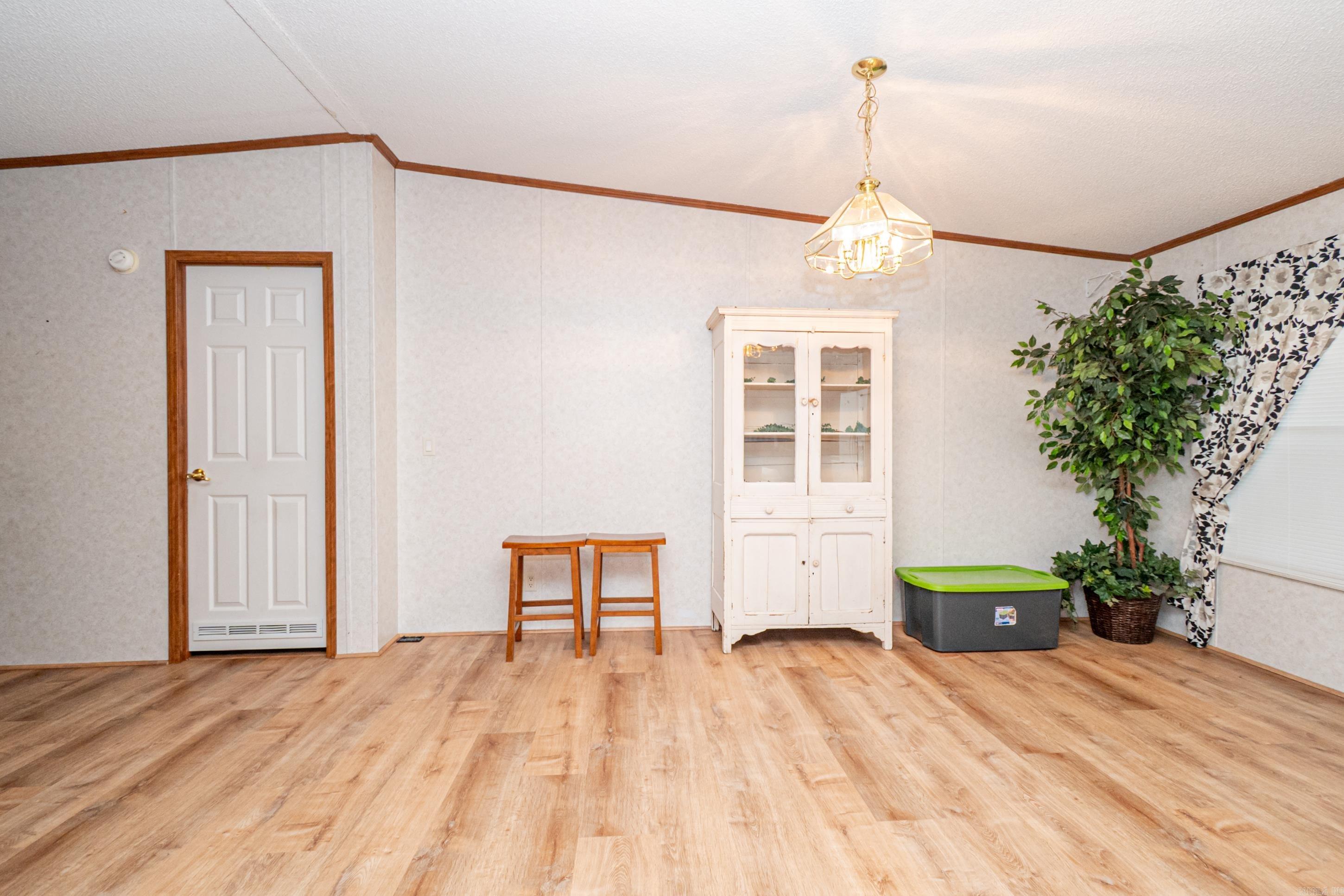 BRADLEY - Residential