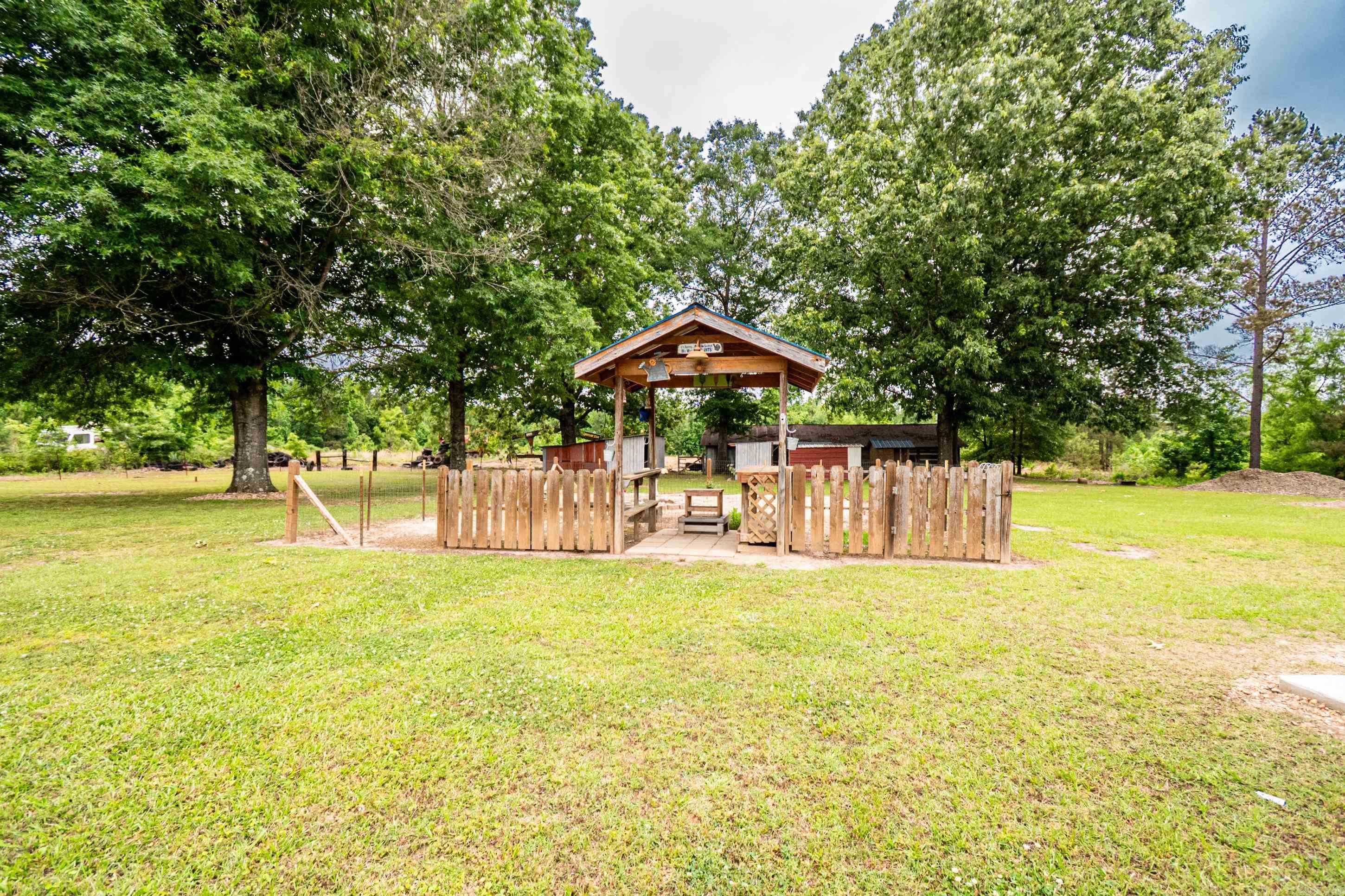 BRADLEY - Residential